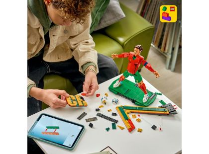 LEGO® Editions 43016 Cristiano Ronaldo – Fotbalová legenda