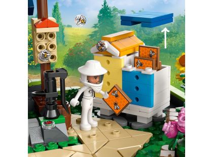 LEGO® Friends 42669 Dům včelařů a květinová zahrada - Poškozený obal