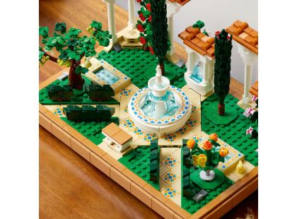 LEGO® Icons 10359 Zahrada s fontánou - Poškozený obal LEGO® Icons 10359 Zahrada s fontánou - Poškozený obal