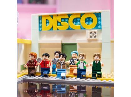 LEGO® Ideas 21339 BTS Dynamite - Poškozený obal