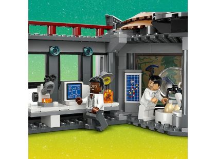 LEGO® Jurassic World™ 76961 Návštěvnické centrum: útok T-Rexe a raptora - Poškozený obal