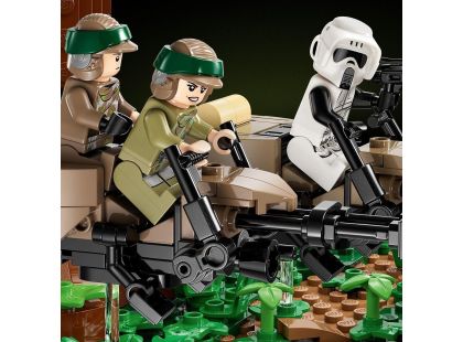 LEGO® Star Wars™ 75353 Honička spídrů na planetě Endor™ diorama - Poškozený obal