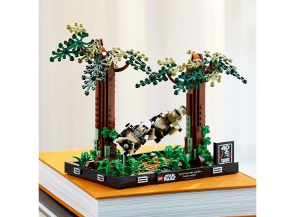 LEGO® Star Wars™ 75353 Honička spídrů na planetě Endor™ diorama - Poškozený obal