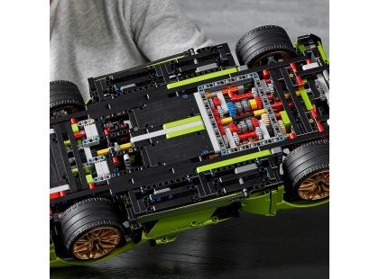 LEGO® Technic 42115 Lamborghini Sián FKP 37 - Poškozený obal