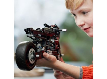 LEGO® Technic 42155 THE BATMAN – BATCYCLE™ - Poškozený obal