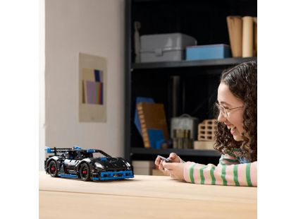 LEGO® Technic 42176 Závodní auto Porsche GT4 e-Performance