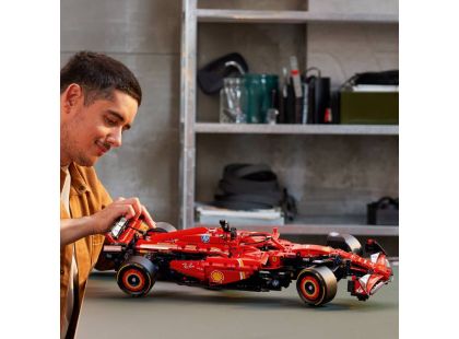LEGO® Technic 42207 Auto Ferrari SF-24 F1