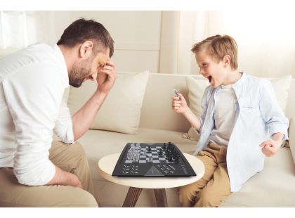 Lexibook Elektronická šachová hra ChessMan Elite - Poškozený obal