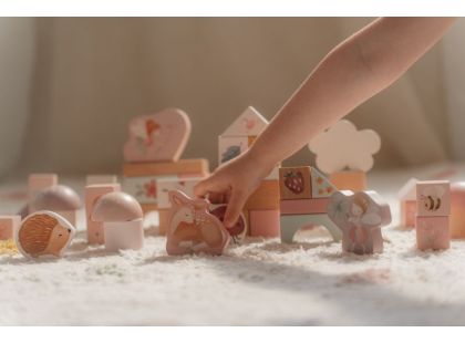 Little Dutch Kostky dřevěné 50 ks v tubě Fairy Garden