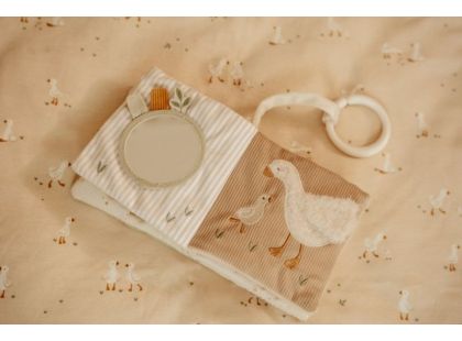 Little Dutch Závěsná textilní knížka s aktivitami Newborn Naturals