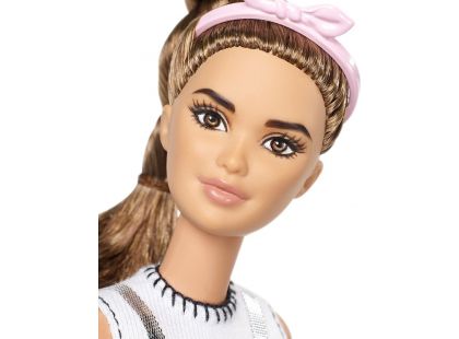 Mattel Barbie modelka 62