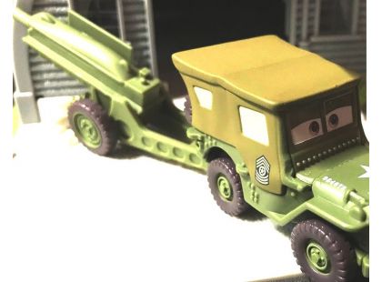 Mattel Cars 3 Velké auto Sarge with Cannon