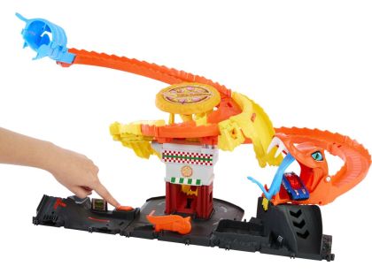 Mattel Hot Wheels City hladová kobra útočí na pizzerku - Poškozený obal