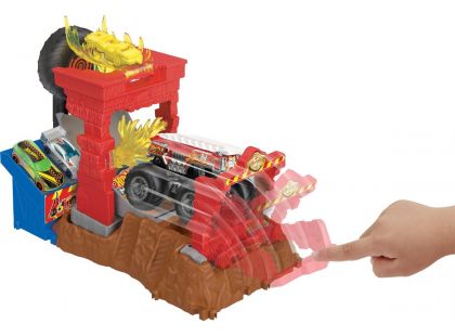 Mattel Hot Wheels Monster trucks aréna závodní výzva herní set Fire Crash Challenge