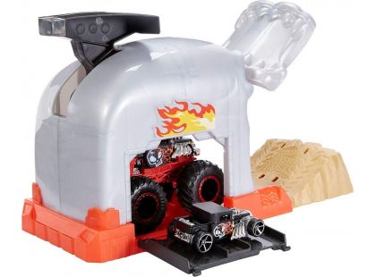 Mattel Hot Wheels monster trucks závodní herní set šedý