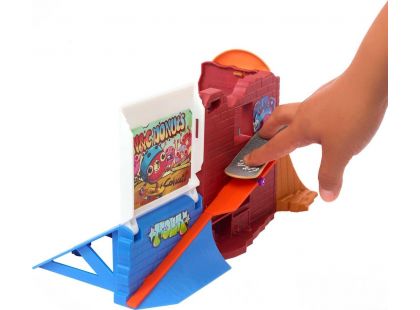 Mattel Hot Wheels Skates fingerboard skatepark herní set Donut Skatepark
