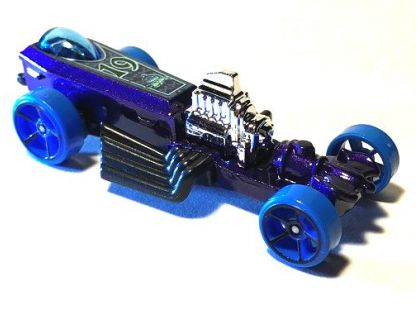 Mattel Hot Wheels tematické auto – halloween Rigor Motor 