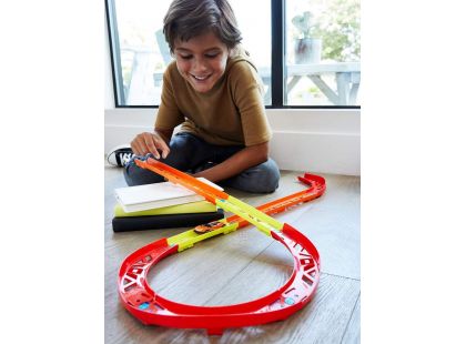 Mattel Hot Wheels track builder set pro stavitele Premium Curve Pack