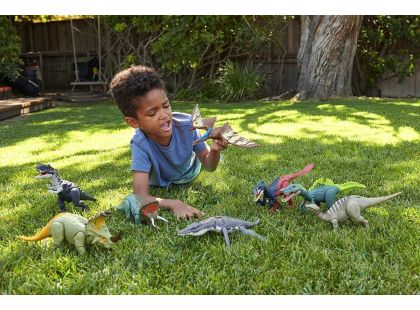 Mattel Jurský Svět řvoucí útočníci Triceratops