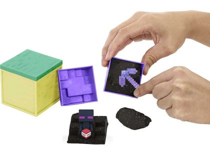 Mattel Minecraft mini těžba Krumpáč fialový