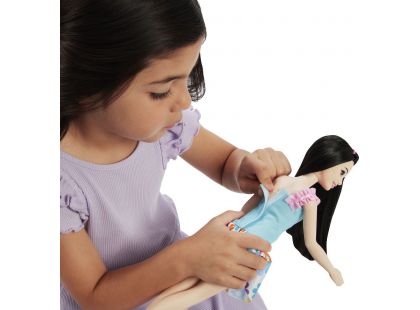 Mattel Moje první Barbie panenka černovláska s liškou 34 cm