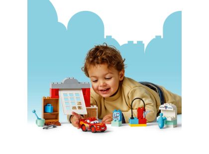 LEGO® DUPLO® Disney 10456 McQueen a návštěva v garáži doktora Hudsona