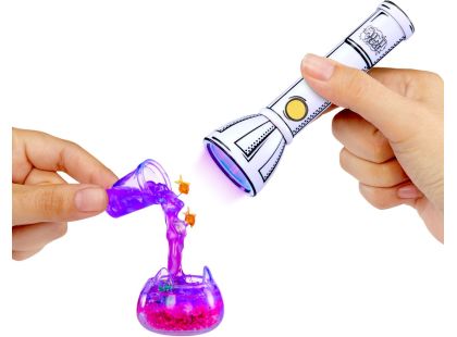 MGA's Miniverse - Mini UV baterka, PDQ