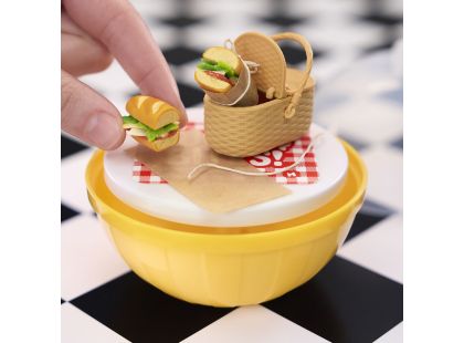 MGA's Miniverse Mini Food Občerstvení, série 4A