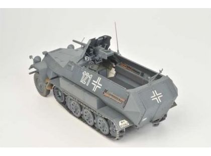 Zvezda Model Kit tank 3588 Sd.Kfz.251 10 w 3.7cm PAK RR 1:35