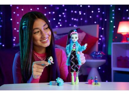 Monster High Creepover party panenka - Frankie