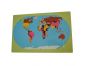 Montessori Svět - mapa s vlajkami na stojánku 2