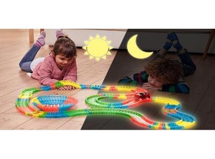 Mustar Dráha svítící ve tmě s autíčkem s LED světlem 165 ks - Poškozený obal