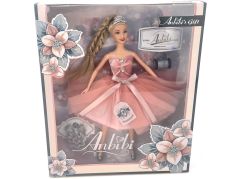 Panenka, růžové šaty 2