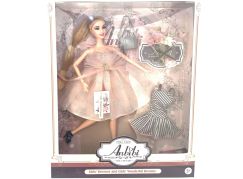 Panenka, růžové šaty