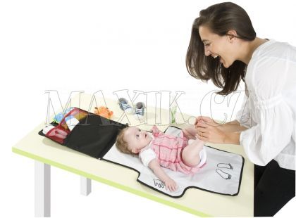 Přebalovací taška Free Hand RED/BLACK Babymoov 043505