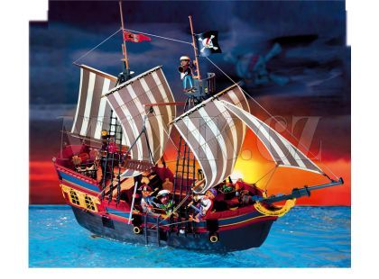 Pirátská loď Playmobil