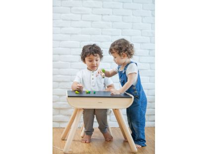 Plan Toys Dětský stolek se židlí černý
