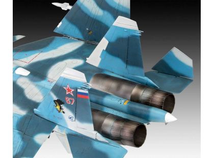 Revell Plastic ModelKit letadlo 03911 Sukhoi Su-33 Navy Flanker 1:72