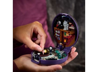 Mattel HXW25 Polly Pocket Sběratelská pocketka Addamsova rodina