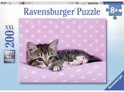 Ravensburger Puzzle Roztomilé koťátko na růžové dece 200 XXL dílků