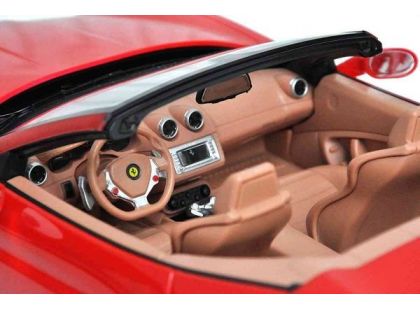 RC auto Ferrari California (1:12) - Poškozený obal