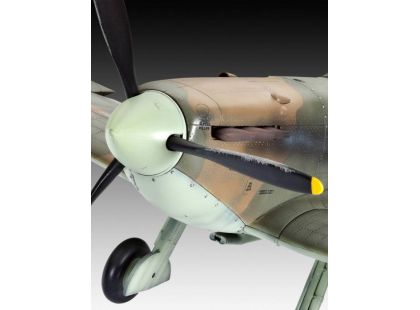 Revell Plastic ModelKit letadlo 03986 - Spitfire Mk II (1 : 32)