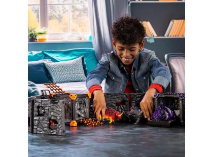 Schleich 42673 Aréna BattleCave Láva x Stín