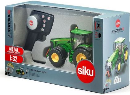 SIKU Control limitovaná edice traktor John Deere přívěs 3155 kmeny 7049 1:32