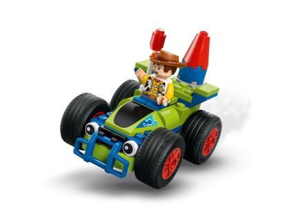LEGO® Disney a Pixar 43264 Slavnostní vláček a Autíčko z Příběhu hraček