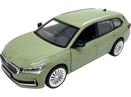 Sparkys 1:35 Škoda Superb IV Combi zelené