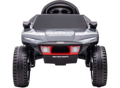 Sparkys Dětské elektrické auto Audi RS Q E-TRON + dálkový ovladač