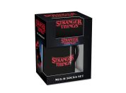 Stranger Things dárkový set (hrnek a ponožky)