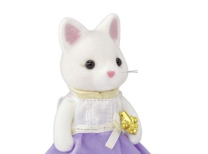 Sylvanian Families Město hedvábná kočka ve fialových šatech s kabelkou
