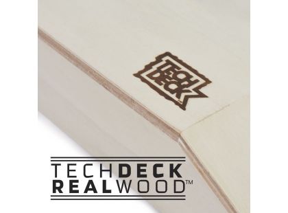 Tech Deck dřevěná rampa s fingerboardem